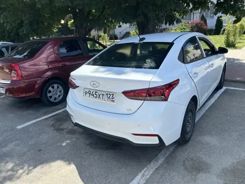 Д-к Хачатурян Т.Э. А/м HYUNDAI SOLARIS, г/в 2019, г/н Р945ХТ123,VIN Z94K241CBLR197507. Обременение: залог, арест, н/ц 964 000,00 руб., з-к 192 800,00 руб., ш/а 9 640,00 руб.