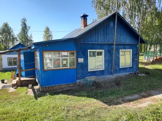 Земельный участок общей площадью 15558 кв.м., кадастровый номер 18:04:006001:2849, с расположенным  на нем комплексом недвижимого имущества, по адресу: Удмуртская Республика, Воткинский район, 26 км. автодороги Воткинск-Степаново».