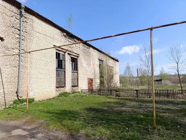 часть  административного здания, площадью 856,7 кв.м., с кадастровым номером 13:11:0101012:473 по адресу: Республика Мордовия, Кадошкинский  р-н, р.п.Кадошкино, ул.Крупской, д.9 «б», с земельным участком, площадью 986 кв.м., с кадастровым номером 13:11:0101012:588