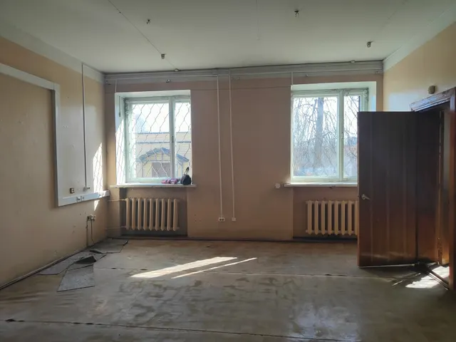 Право аренды нежилого помещения, кадастровый номер 37:08:050307:497, площадь 83,9 кв.м., расположенного по адресу: Ивановская область, Комсомольский район, город Комсомольск, улица Люлина, дом 16, лит. А, 1 этаж, помещение 25,26,28-32. РНФИ П13350036365.