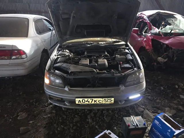 Автомобиль SUBARU LEGACY государственный ренистрационный знак А 047 КС 125 регион, серого цвета, легковой универсал, 1987 года выпуска, номер кузова BH5026583
