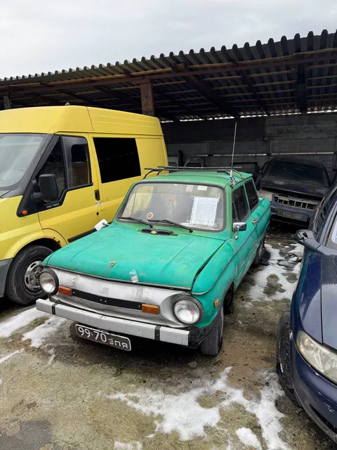 1. Автомобиль марки «ВАЗ-2101», год выпуска не установлен, г/н К181АС185. 2. Автомобиль «ВАЗ 21061», год выпуска не установлен, г/н 67078НА. 3. Автомобиль марки «ЗАЗ-968М», год выпуска не установлен, г/н 9970 ЗПЯ.