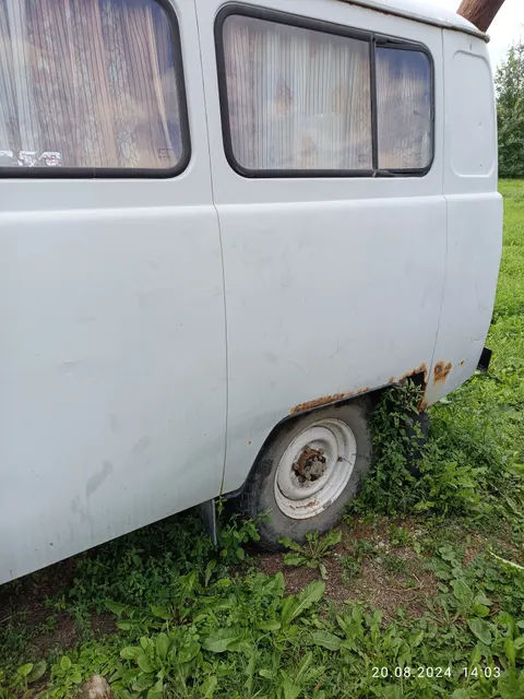 Санитарный автомобиль УАЗ 39629, (VIN) отсутствует, год выпуска 2000