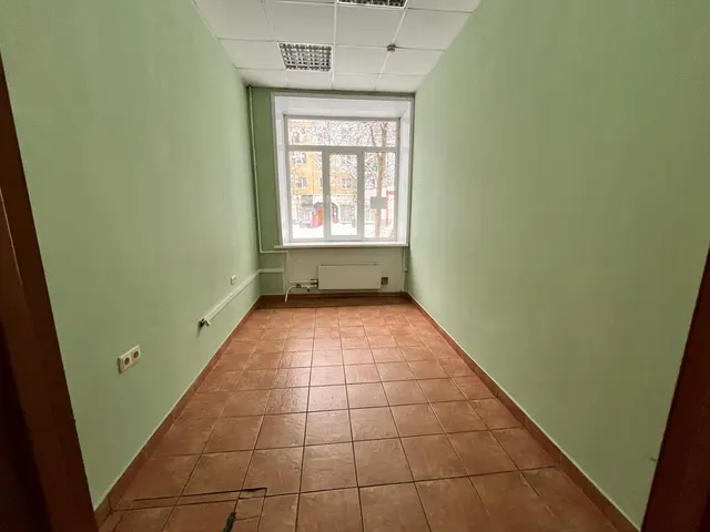 нежилое помещение общей площадью 216,9 кв. м, кадастровый номер 42:28:1002002:58, расположенное по адресу: Кемеровская область – Кузбасс, г. Междуреченск, ул. Юдина, д. 1, помещение 1а