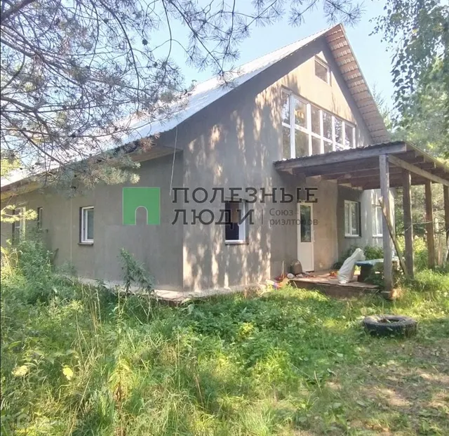 Жилой дом с зданием хозпостройки  на земельном участке с кадастровым номером 43:12:330603:14