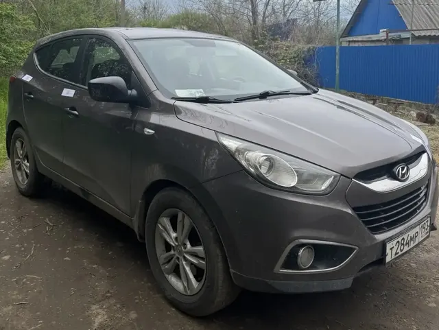 Д-к Фаустов С.В. А/м HYUNDAI IX 35, г/в 2012, г/н Т284МР193, VIN TMAJT81BADJ374992. Обременение:залог,арест, н/ц 1 071 500,00 руб., з-к 214 300,00 руб., ш/а 10 715,00 руб.