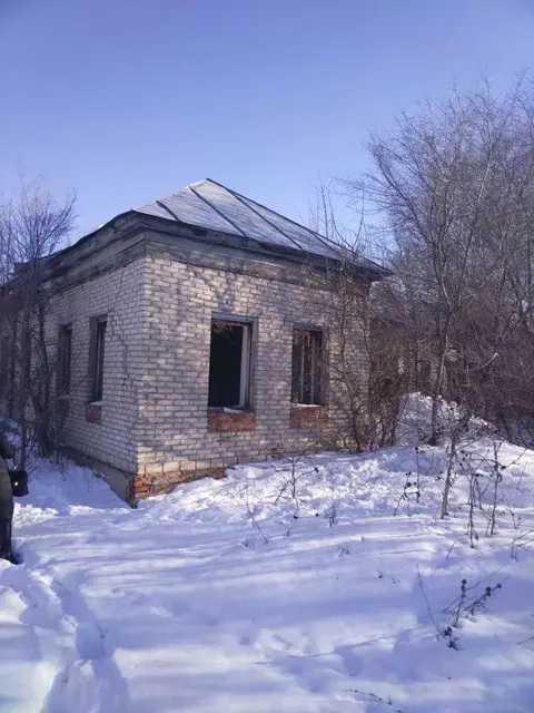 Здание. Наименование: банно-прачечный комбинат, площадью: 158,7 кв.м.,  местонахождение: Оренбургская область, Илекский район, с. Кардаилово, ул. Советская, 27 а, кадастровый номер 56:12:0401001:1250. Здание. Наименование: вспомогательный корпус, площадью 527 кв.м., , местонахождение: Оренбургская область, Илекский район, с. Кардаилово, ул. Советская, 27 а, кадастровый номер 56:12:0401001:1253.Земельный участок, площадью 4076 кв.м., кадастровый номер 56:12:0401001:944.