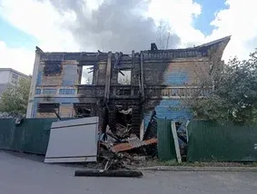 Изъятый на основании решения суда
объект культурного наследия местного (муниципального) значения «Больница городская детская, 1907-1908 гг.», расположенный по адресу: г. Ярославль, ул. Володарского, д.107а, с земельным участком с кадастровым номером 76:23:050311:6
