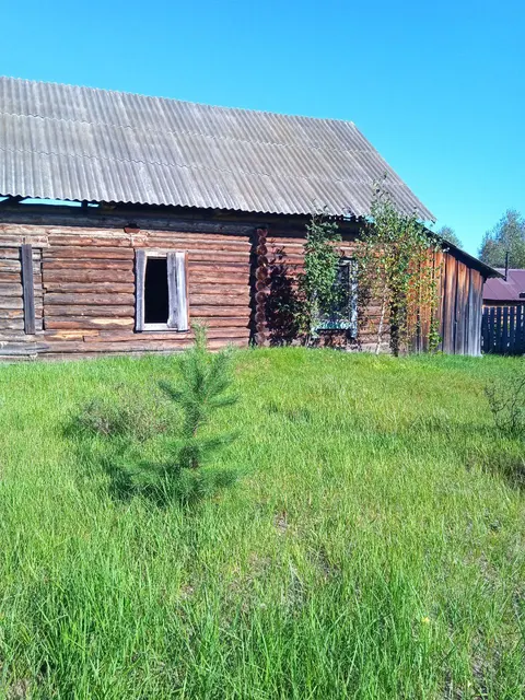 Здание столовой с земельным участком