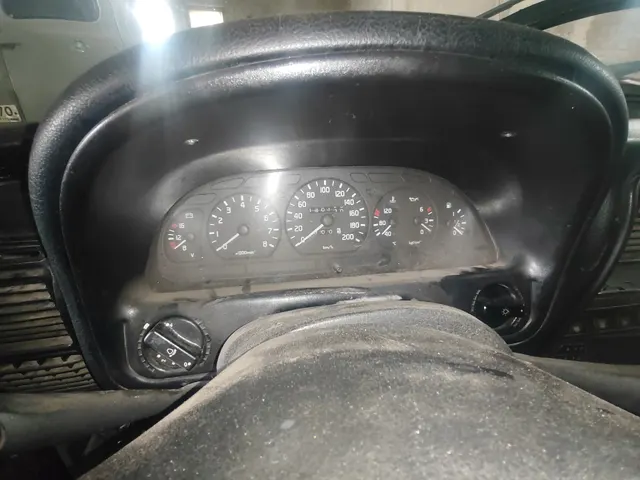 Автомобиль ГАЗ-3102, легковой, 2004 года выпуска