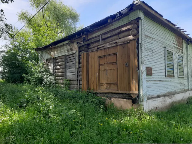 Здание этапной тюрьмы общей площадью 361,2 кв.м. с кадастровым номером 18:09:029006:406, расположенного по адресу: Удмуртская Республика, Игринский район, с. Зура, ул. Пролетарская, д. 20 (далее – Имущество, Объект культурного наследия) (объект культурного наследия - «Здание этапной тюрьмы, где содержались во время следования в сибирскую ссылку многие декабристы», регистрационный номер 181510269960006)