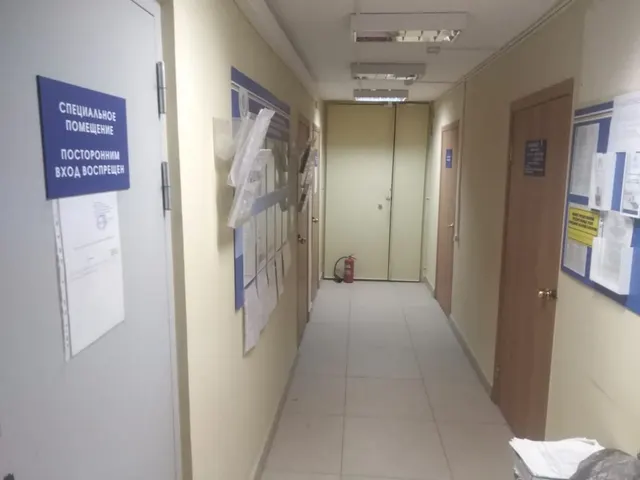 Нежилое помещение № 100, площадью 73,9 кв.м., кадастровый номер: 74:19:0000000:9452, реестровый номер: П13740002986, по адресу: Челябинская обл., р-н Сосновский, с. Долгодеревенское, ул. Свердловская, д. 1Е, пом. 100. Целевое назначение: нежилое.