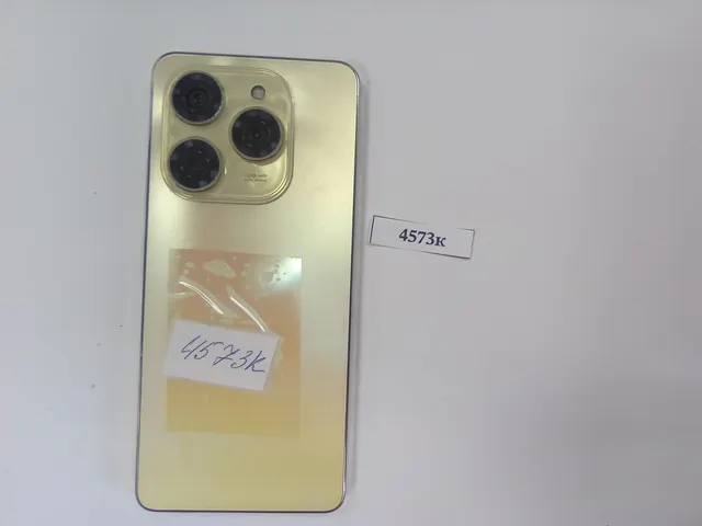 Телефон марки "Tecno Spark 20 Pro" imei: 355088290454301, imei2: 355088290454319