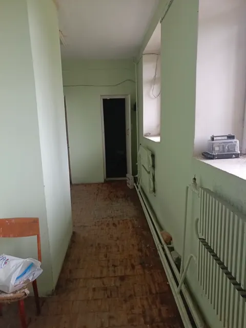 Нежилое помещение, площадь 113,9 кв.м., этаж: подвал, кадастровый номер 66:17:0802003:408, назначение: нежилое, расположенное по адресу: Свердловская область, г. Нижняя Тура, ул.Машиностроителей, д. 28