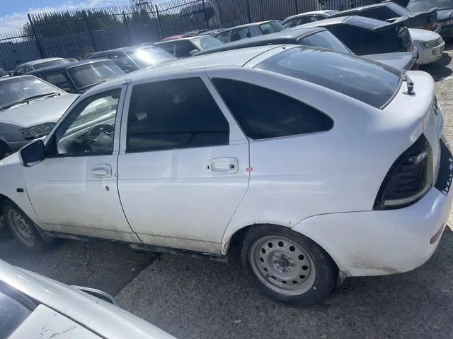 Автомобиль ЛАДА  217230, белый, приора С244КК196, 2008 г. в., VIN: XTA21723080039382