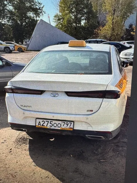 АМТС KAIYI E5, 2023 г.в, г/н А275ОО797, цвет белый желтый серый. VIN XUUJA2G21P0006159