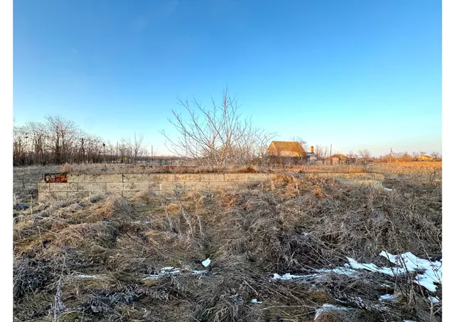 Д-к Марусич Ю.А. Объект незавершенного строительства, пл. 146,4 кв.м, КН 23:29:0304297:37, з/у пл. 1080 кв.м, КН 23:29:0304297:17. Местонахождение: КК, Тбилисский р-н,ст-ца Тбилисская, ул. Самарская, 3. Обременение: арест, н/ц 847 000,00 руб., з-к 169 400,00 руб., ш/а 8 470,00 руб.