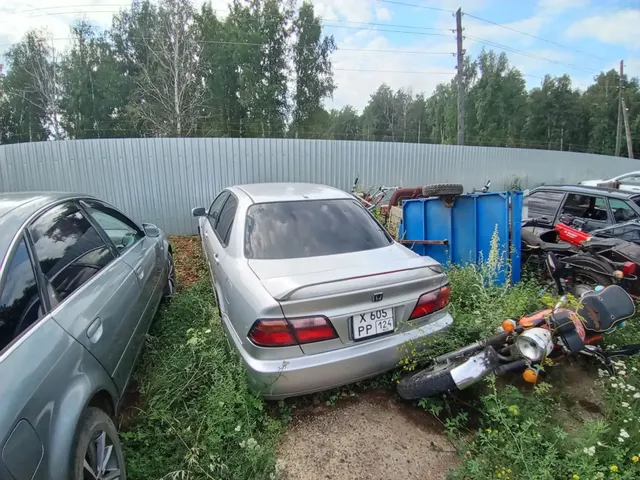 Автомобиль ХОНДА АККОРД, г/н Х605РР124, 2000 г.в., кузов № CF41157392, двигатель № 2066908, цвет серый комплектность и состояние  не проверялась данное  имущество обращено в доход государства, (Документы отсутствуют)Находится в Дзержинском районе