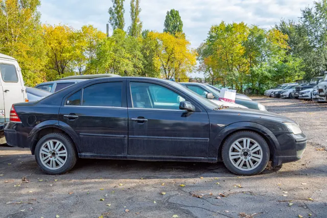 Автомобиль легковой, марка, модель ТС: FORD MONDEO, 2006 года выпуска, идентификационный номер (VIN): WF04XXGBB46M51340; модель и номер двигателя – CJBA, 6M51340, цвет кузова – черный по адресу: Липецкая обл., г. Липецк, ул. 9 Мая, д.20а