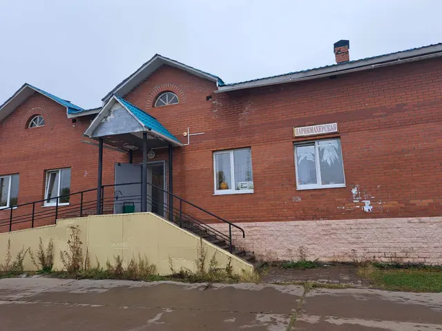 нежилое помещение, общей площадью 511,1 кв.м., в здании, расположенном по адресу: Ханты-Мансийский автономный округ – Югра, Октябрьский район, пгт. Октябрьское, ул. Сенькина, д. 1А, пом. 1, кадастровый номер 86:07:0103008:5047