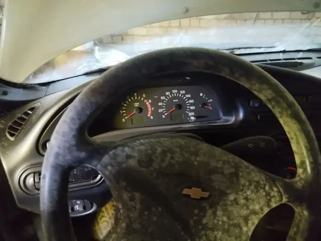 Автомобиль марки CHEVROLEТ NIVA