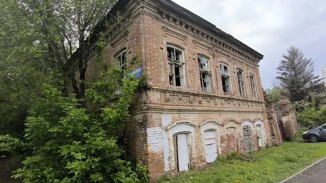 Нежилое здание, являющееся объектом культурного наследия местного (муниципального) значения «Дом жилой семьи Гредченко», площадью 200,3 кв.м, с кадастровым номером 64:50:000000:3065, расположенное по адресу: Саратовская область, г. Энгельс, ул. Пушкина, д. 61, земельный участок площадью 1088,0 кв.м, с кадастровым номером 64:50:010706:218, местоположением: Российская Федерация, Саратовская область, г. Энгельс, ул. Пушкина, д. 61