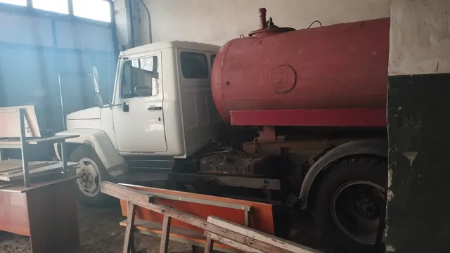 Грузовой, с бортовой платформой, марка, модель ТС ГАЗ-3309, идентификационный номер (VIN) X9633090090983328;  категория ТС: C,  модель, № двигателя  Д245.7Е3*485713,  тип двигателя дизельный,  шасси (рама) отсутствует, кузов (кабина, прицеп)  № 33070090169567,  цвет белый, год изготовления ТС 2009