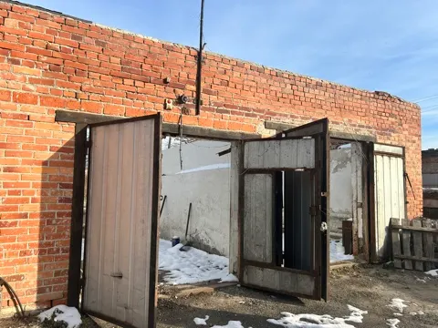 Нежилое помещение - гараж общей площадью 44,6 кв.м., с кадастровым номером 74:12:1107024:322, по адресу: Челябинская область, р-н Красноармейский, с. Миасское, ул. Пионера, д.35-а, пом.2