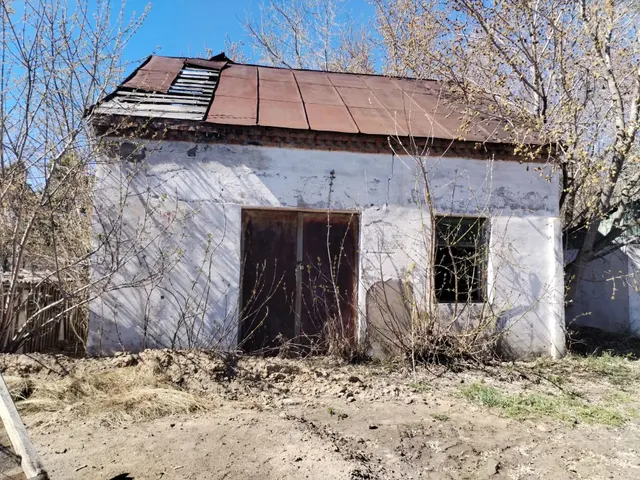 Право заключения договора купли-продажи муниципального имущества указанного в описании лота.