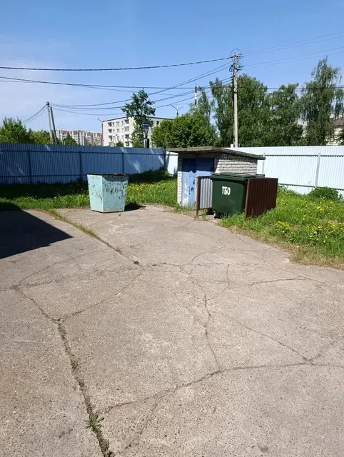 Нежилые здания, расположенные на земельном участке с к.н.16:50:220496:267, по адресу: РТ,           г. Казань, ул. Беломорская, д. 67/20: насосная станция, общей площадью 45,3 кв.м., с к.н. 16:50:220496:262, здание служебное общей площадью 3,0 кв.м, с к.н. 16:50:220496:265