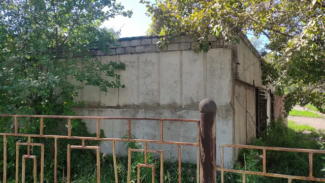 Объект недвижимого имущества – нежилое здание (склад ЦГСЭН), общей площадью 47,3 кв. м, кадастровый номер 19:10:020106:829, расположенное                       по адресу: Республика Хакасия, Усть-Абаканский район, г.Сорск, ул. Больничная,            д. 2В