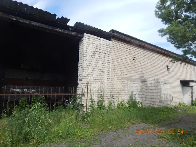 Нежилое здание котельной с земельным участком