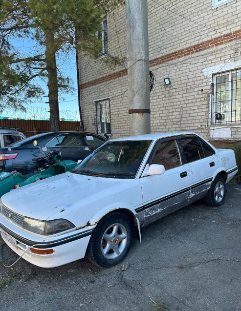 Автомобиль TOYOTA COROLLA г/н Р012ВМ72 (ключи и документы отсутствуют, техническое состояние не проверялось, пробег не известен). Имущество продается в том виде, в каком оно есть, в случае продажи возврату/обмену не подлежит. За скрытые дефекты имущества Продавец ответственности не несет.