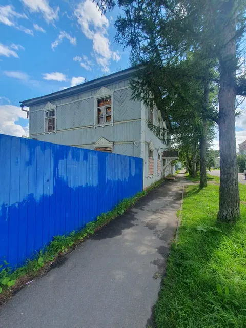 продажа нежилого муниципального двухэтажного деревянного здания и земельного участка
