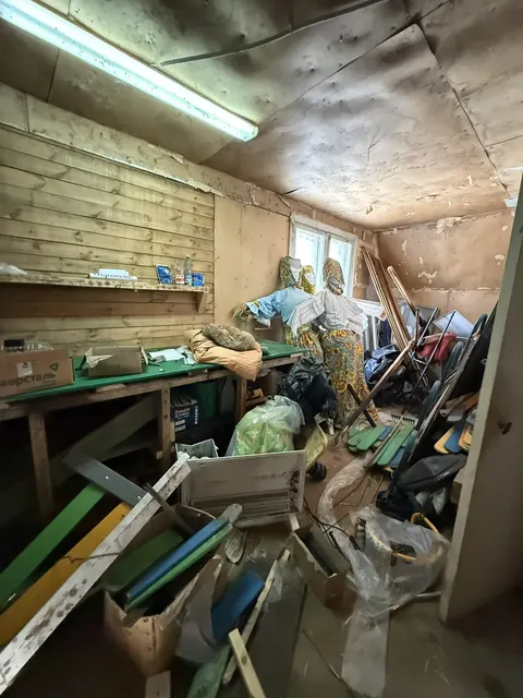Нежилое здание и земельный участок, в т.ч.: - нежилое здание (кафе), площадь - 43,7 кв.м, количество этажей – 2, кад. ном. 52:15:0080504:894 по адресу: Нижегородская обл., Городецкий р-н, г. Городец, пл. Пролетарская, д. 21; - земельный участок, площадь - 170,0 кв.м, кад. ном. 52:15:0080504:2329, категория земель: земли населенных пунктов, виды разрешенного использования: для размещения городского парка культуры и отдыха, по адресу: Нижегородская обл, Городецкий р-н, г. Городец, пл. Пролетарская