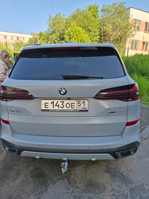 Автомобиль BMW X5 Xdrive30D, 2023 г.в., VIN WBA11EV0909U34773, г.н. Е143ОЕ51, цвет серый. Работоспособность не проверялась. Расположенный по адресу: Мурманская обл., г. Североморск, ул. Инженерная, д. 6. Должник Кошкарева Л.О.
