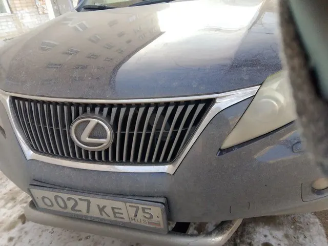 Легковой универсал; ЛЕКСУС; RX350; 2009 г.в., г/н О027КЕ75, цвет темно-синий, VIN: JTJBK11A502406017; Номер кузова (прицепа): JTJBK11A502406017. ПТС отсутствует. Лобовое стекло имеет трещину, по всему корпусу ТС сильное загрязнение