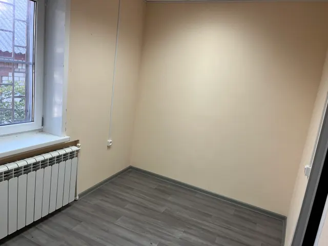 Здание с кадастровым номером 36:23:1900012:305, с земельным участком с кадастровым номером 36:23:1900012:56