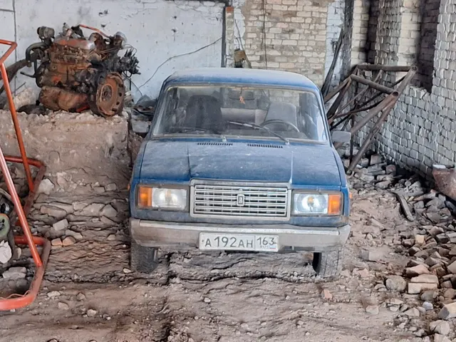Легковой автомобиль LADA 21074