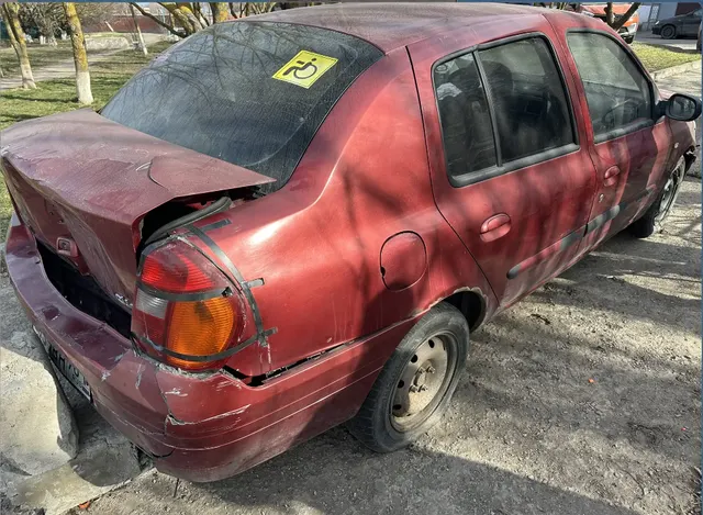 Автомобиль Рено Клио