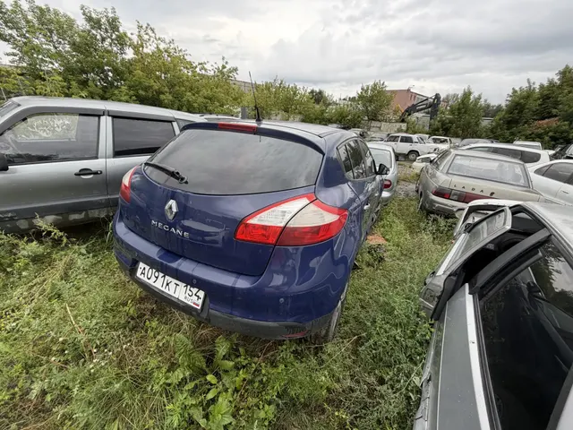 Автомобиль Renault Megane, 2011 .г.в.