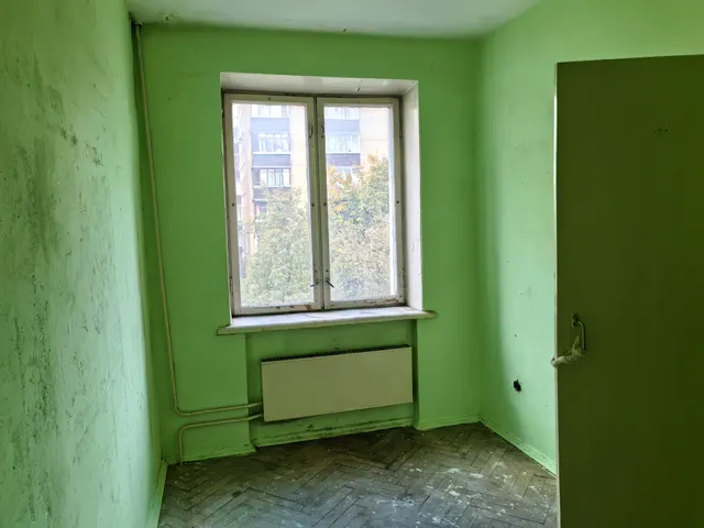 Продажа имущества, находящегося в собственности города Москвы: жилое помещение по адресу: г. Москва, ул. Ефремова, д. 15/22, кв. 38,  общей площадью 44,3 кв. м. (Этаж № 5), кадастровый номер: 77:01:0005011:1332
