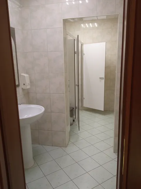 Часть нежилого помещения с кадастровым номером: 72:23:0218006:20936 на седьмом этаже: общей площадью 471,9 кв.м., расположенного по адресу: г. Тюмень, ул. Малыгина, д. 75
