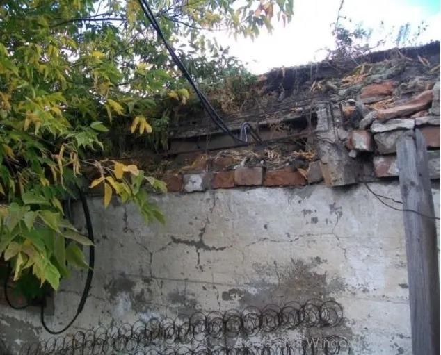 Помещение гаражного бокса с земельным участком
