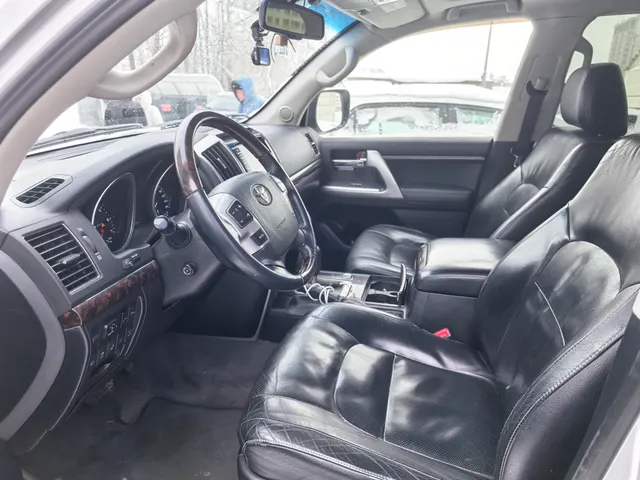 Транспортное средство – марка, модель: TOYOTA LAND CRUISER 200, наименование: легковой, идентификационный номер (VIN): JTМНХ05J304049458, год изготовления: 2013