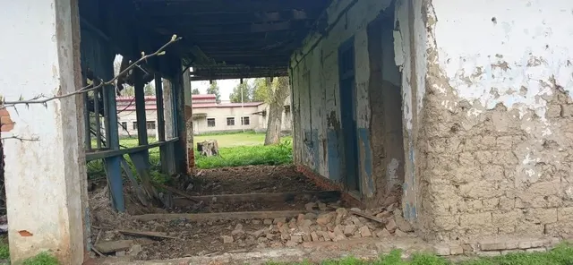 Нежилое здание.