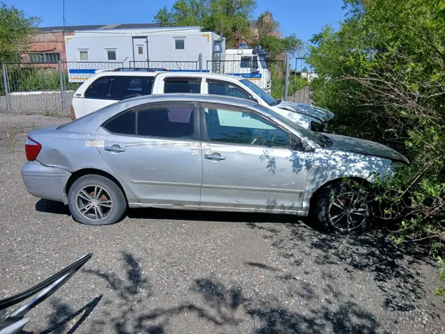 Транспортное средство марки «Toyota Premio», 2002 г.в., государственным регистрационным знаком В921ВВ17.