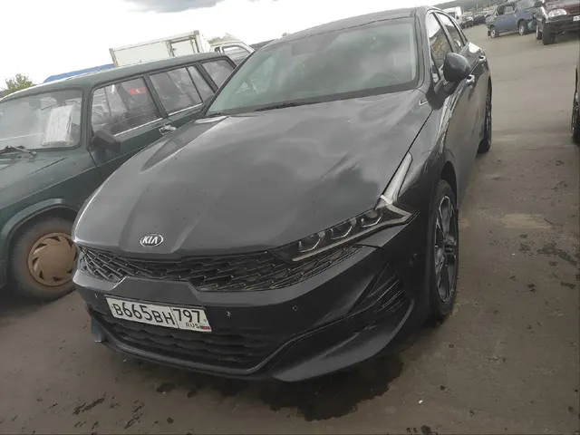 КIА К5, 2020 года выпуска, идентификационный номер (VIN): XWEG3414BM0003509, № кузова (прицепа): XWEG3414BM0003509, шасси (рамы): отсутствует, мощность двигателя: 149,6 л.с., 110 кВт, объем двигателя: 1999 куб.см, цвет: синий, гос. номер В665ВН797