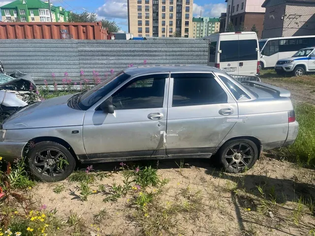 Снегоход YAMAHA VK 540E, г.р.з. КТ 0209 83, 1 шт. + Автомобиль ВАЗ 21102, 2003 г.в., г.р.з. А626АР83, VIN XTA21102030622994, 1 шт. Единый лот. Реализация по прямому назначению. Сопроводительные документы отсутствуют.