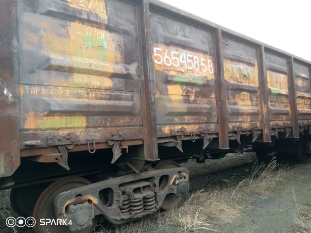 4-осные полувагоны с люками в полу без тормозной площадки